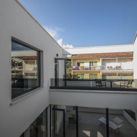 Palazio A Spectacular 7 Bedroom 90 Metres To The Sea And Promenade *